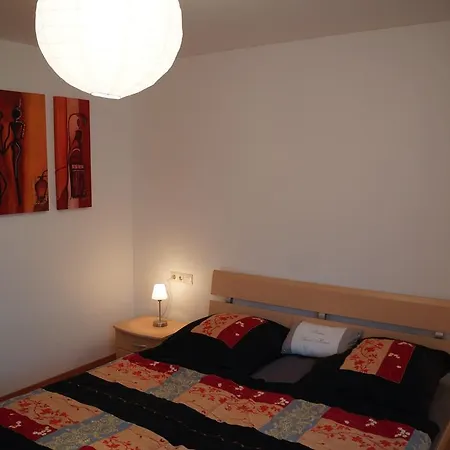 Апартаменты Fuchsia *